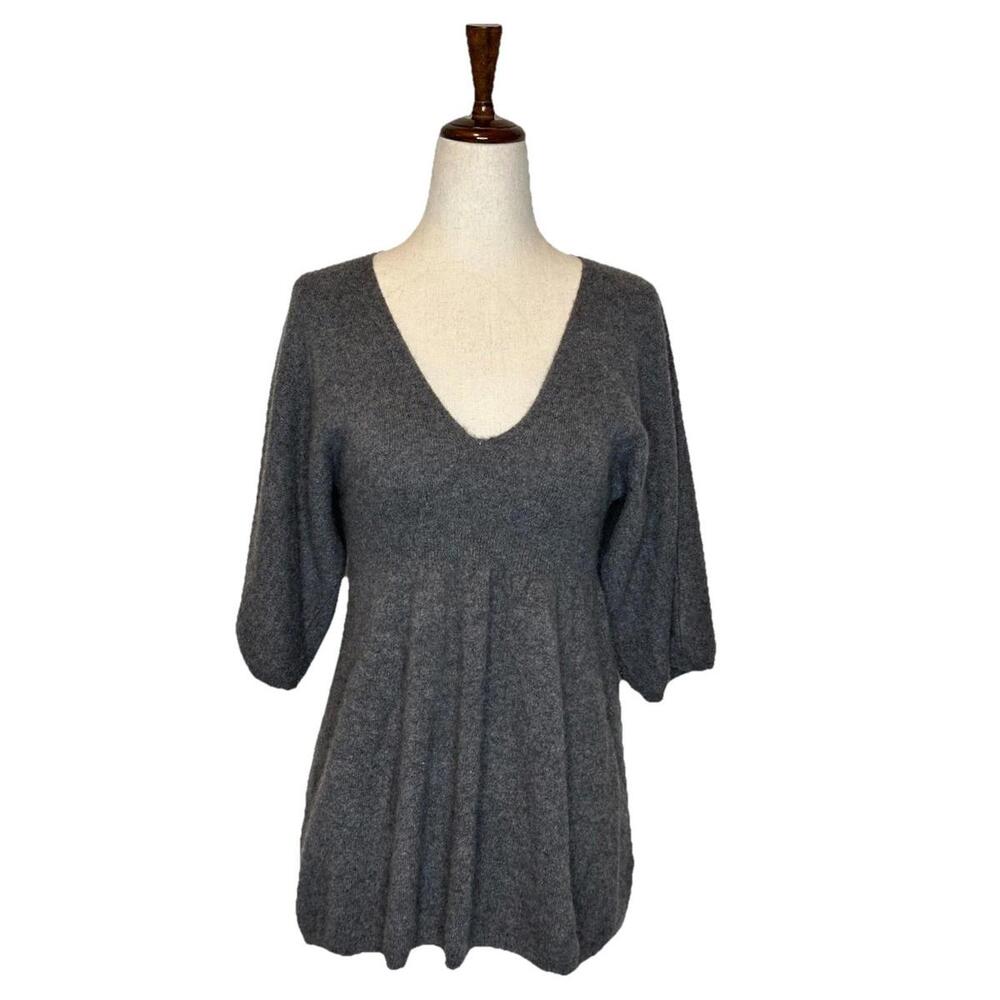 Lord & Taylor Babydoll Cashmere Small Sweater V Neck Batwing Quiet Luxury Gray